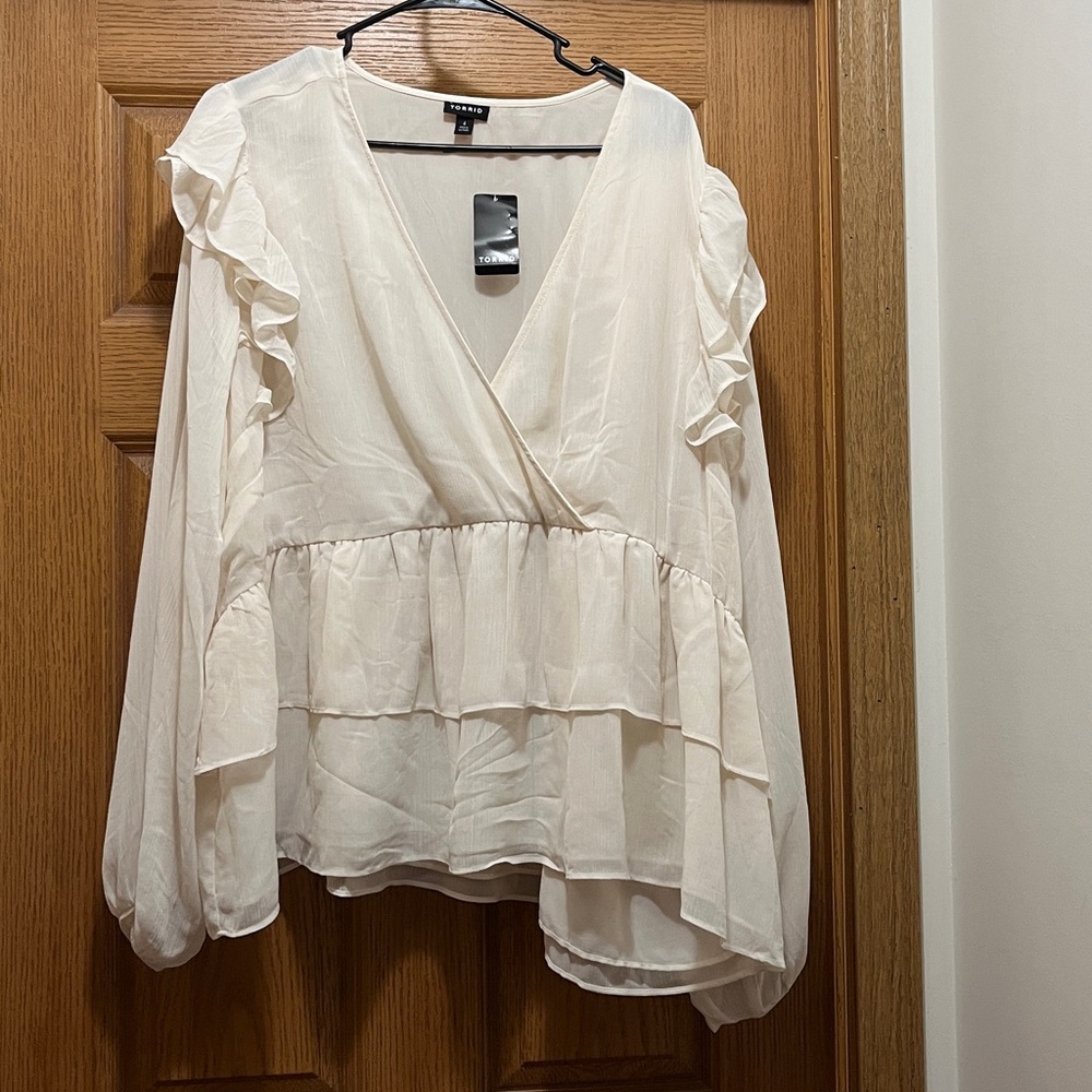Size 4X Torrid Cream Ruffle Blouse
